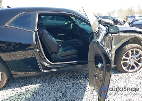 2023 Dodge Challenger Sxt Awd z USA, uszkodzony, nr VIN 2C3CDZGG8PH522099